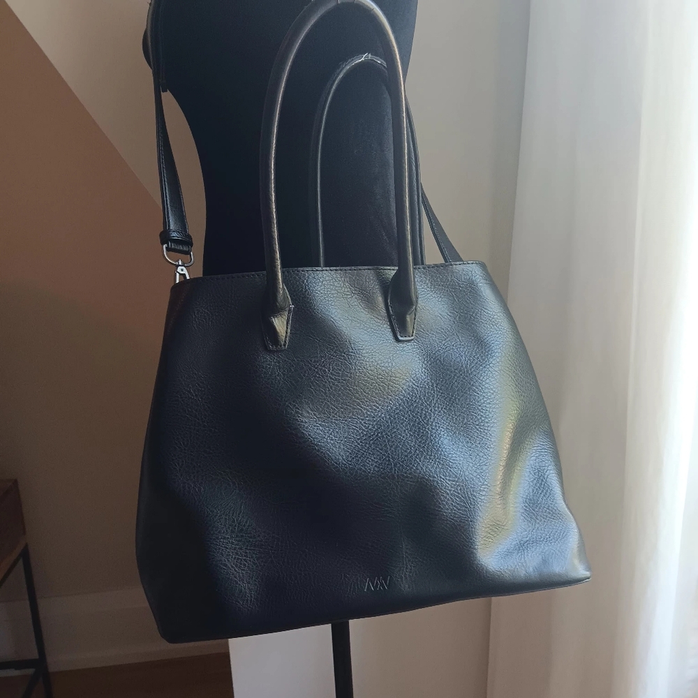 Elegant Black Leather Crossbody Tote